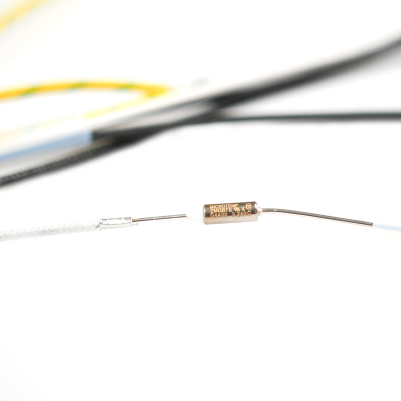 Úim Sreangaithe Nasc Inmheánach Fholúis Glantóir Úim Sreangaithe Nasc Inmheánach Fholúis Glantóir